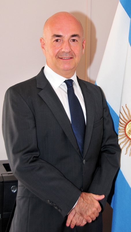 Ambassador of the Argentine Republic, Luis Alfredo Azpiazu