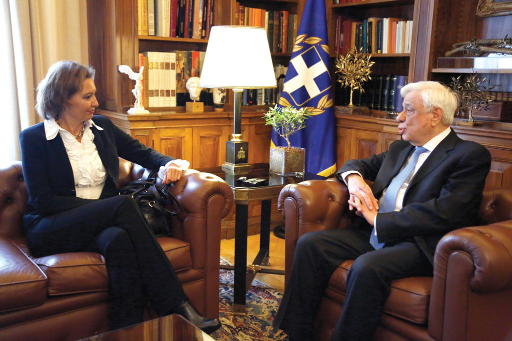 IOM Deputy Director General pays Official Visit to Greece